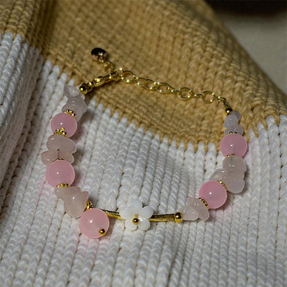 Rosé Quartz Charm Bracelet – zart, feminin & einzigartig